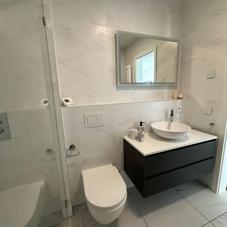 Appartement Cloche Dor With Balcony